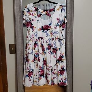 Torrid Floral Criss Cross Back Dress